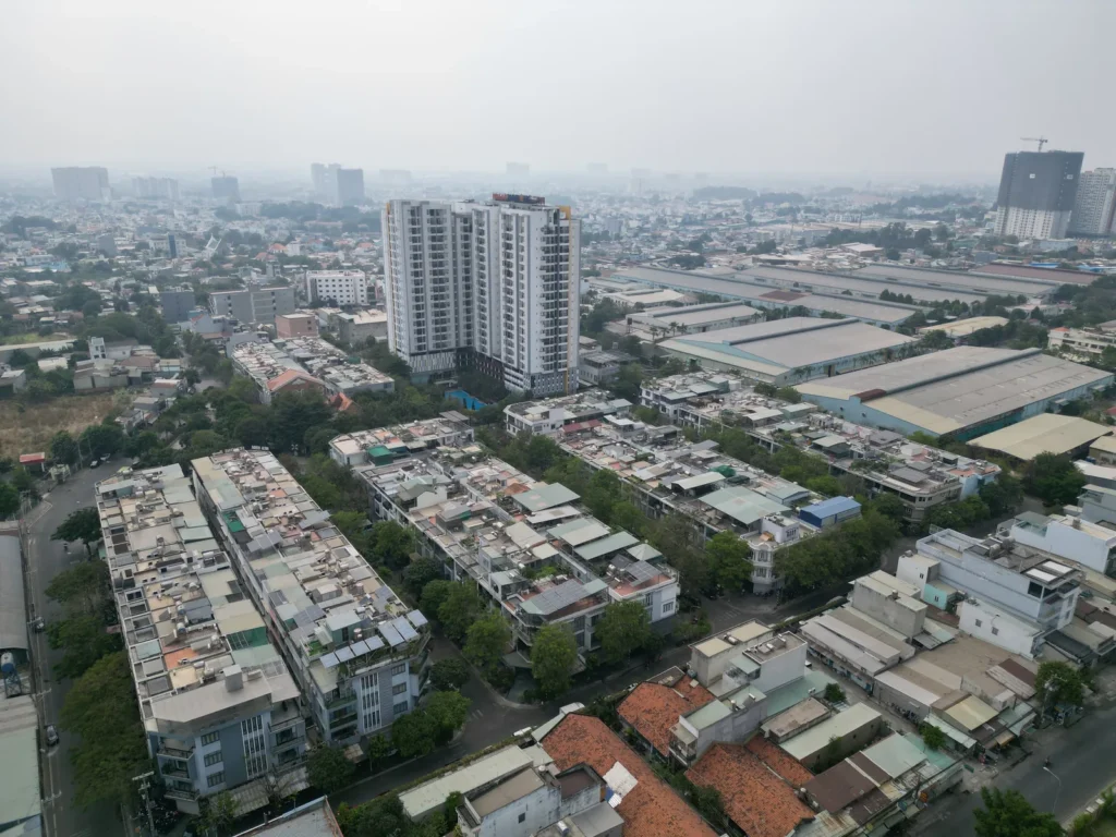 Bối cảnh đô thị quanh Him Lam Phú Đông nhìn từ trên cao